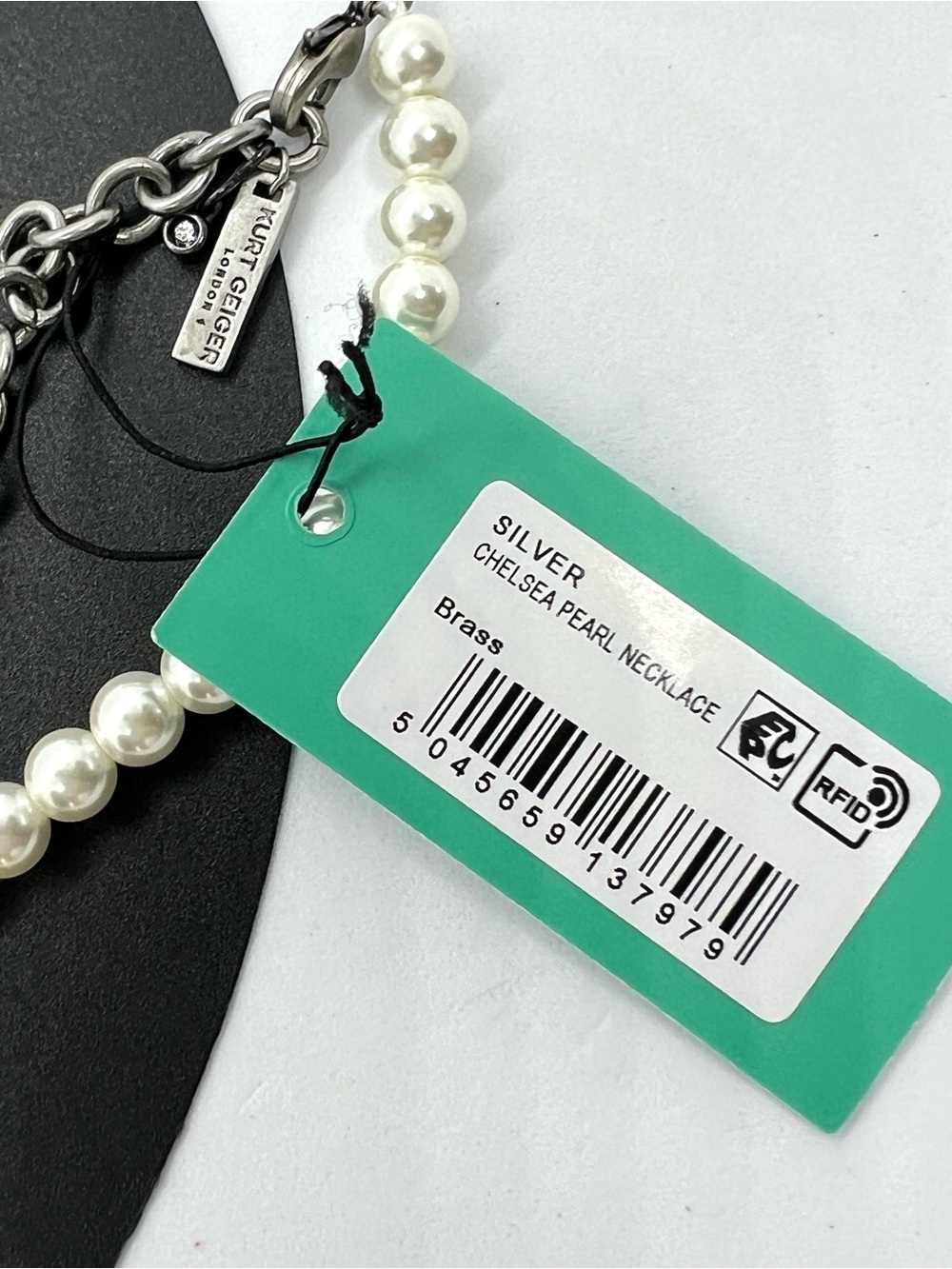 Kurt Geiger London Chelsea Pearl Necklace Crystal Eagle Clasp Silver Tone NWT - Picture 5 of 9